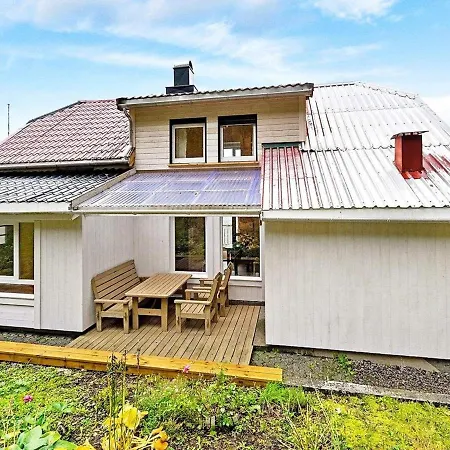 Vakantiehuis 6 Person In Midsund-by Traum