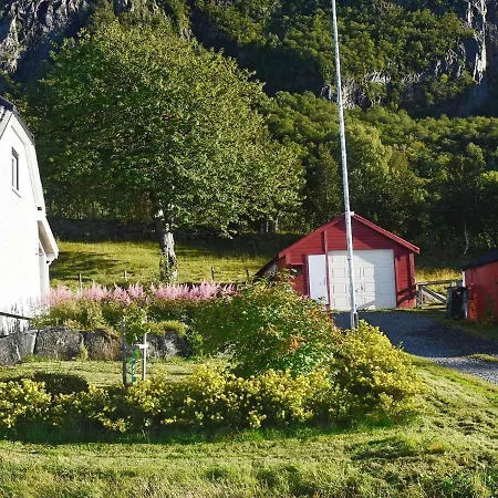 6 Person In Midsund-by Traum Vakantiehuis *