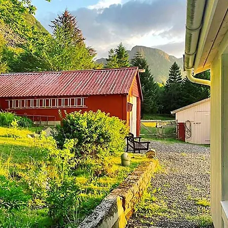 Vakantiehuis 6 Person In Midsund-by Traum