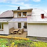 Semesterbostad 6 Person In Midsund-by Traum