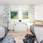Semesterbostad 6 Person In Midsund-by Traum Aukra