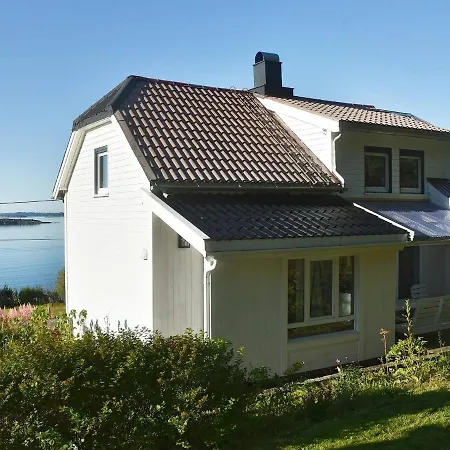 6 Person In Midsund-by Traum * Aukra