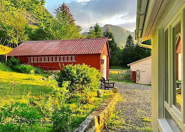 6 Person In Midsund-by Traum Vakantiehuis *