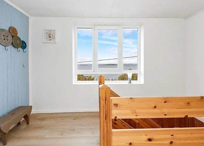 Vakantiehuis 6 Person In Midsund-by Traum