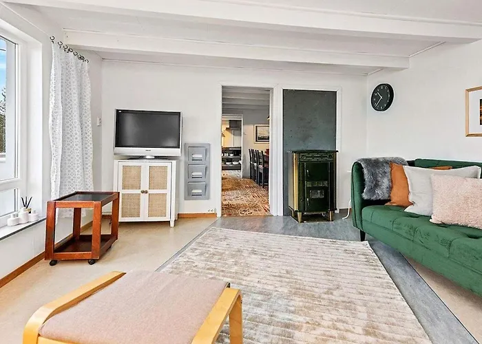 6 Person In Midsund-by Traum Vakantiehuis Aukra