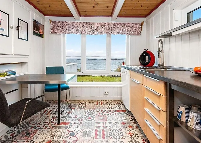 6 Person In Midsund-by Traum Vakantiehuis